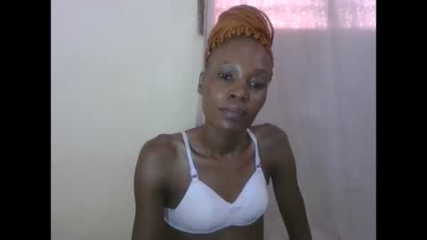 ESTHER online show from 02.05.26