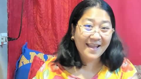 Snapshot of sweetpilipina88 chatting on 02.25.26 MIA online show from 02.25.26