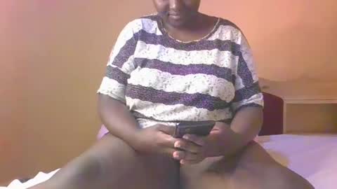 Rose Watetu online show from 02.19.26