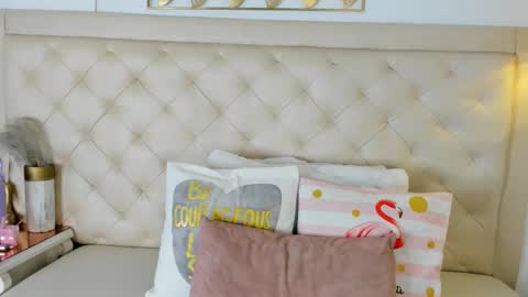 Snapshot of sweets_one chatting on 02.09.26 sweets one online show from 02.09.26