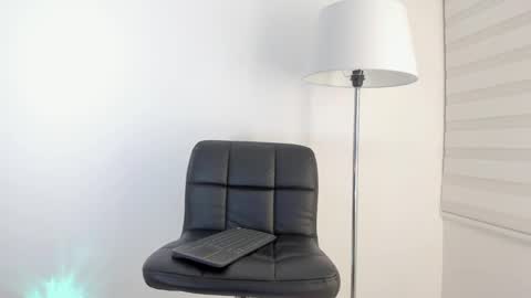 Snapshot of sweetsalice__ chatting on 12.06.24  Alice Woolridge  online show from 12.06.24