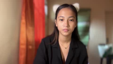 Mia online show from 03.13.26