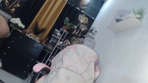 Snapshot of sweetsexyning chatting on 05.18.26 Ningning online show from 05.18.26