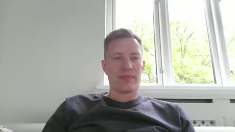 Snapshot of sweetsinner83 chatting on 05.20.26 sweetsinner83 online show from 05.20.26