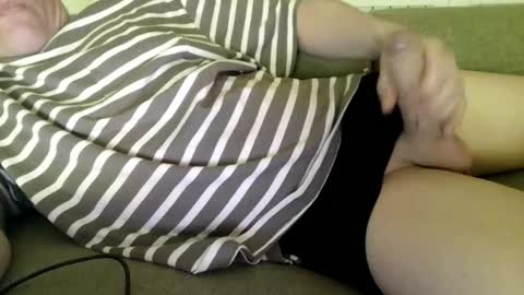 Snapshot of sweetsinner83 chatting on 05.22.26 sweetsinner83 online show from 05.22.26