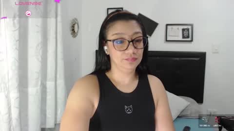 Snapshot of sweetstormi chatting on 01.31.25 Stormi online show from 01.31.25