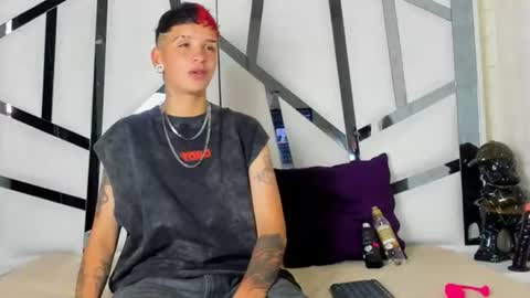 Snapshot of sweetsubmissive_rs chatting on 06.19.26 sweetsubmissive rs online show from 06.19.26