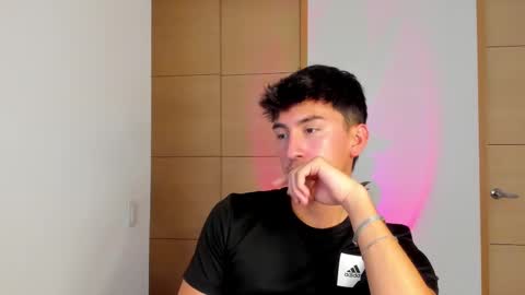 Snapshot of sweettaaron chatting on 09.17.25 Andy online show from 09.17.25