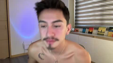 Snapshot of sweettaaron chatting on 11.17.25 Andy online show from 11.17.25