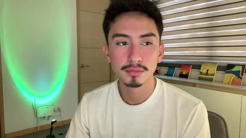 Snapshot of sweettaaron chatting on 11.18.25 Andy online show from 11.18.25