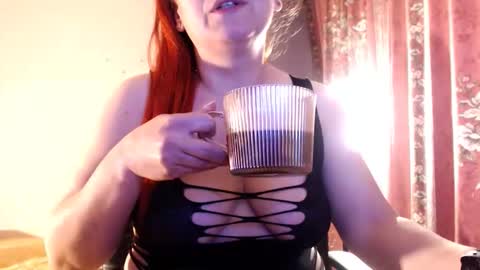 Snapshot of sweettanne chatting on 05.30.26 SweettAnne online show from 05.30.26