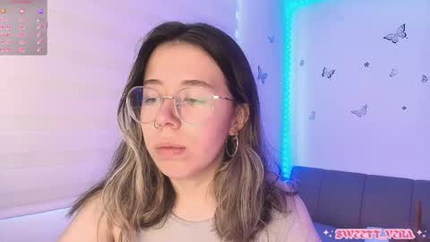 Veronica Independent Model online show from 04.21.26