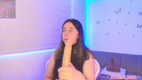 Veronica Independent Model online show from 06.12.26