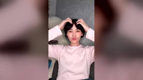 Snapshot of sweetwetg chatting on 03.21.26 Adelin online show from 03.21.26