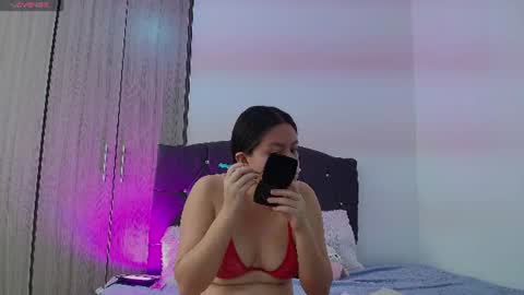 Mia online show from 07.04.26