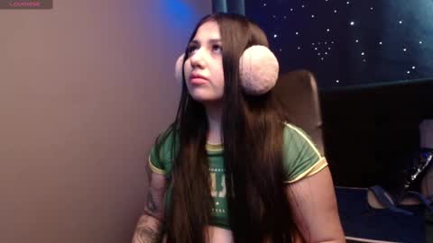 Snapshot of sweety_ashly chatting on 02.20.25 Ashley 3 online show from 02.20.25