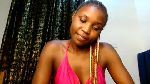 Snapshot of sweety_spixxy chatting on 06.21.26 Dolly online show from 06.21.26