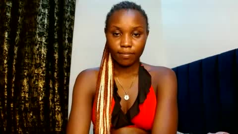 Snapshot of sweety_spixxy chatting on 06.23.26 Dolly online show from 06.23.26