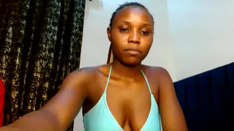 Snapshot of sweety_spixxy chatting on 06.24.26 Dolly online show from 06.24.26
