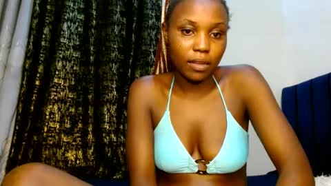 Snapshot of sweety_spixxy chatting on 06.28.26 Dolly online show from 06.28.26