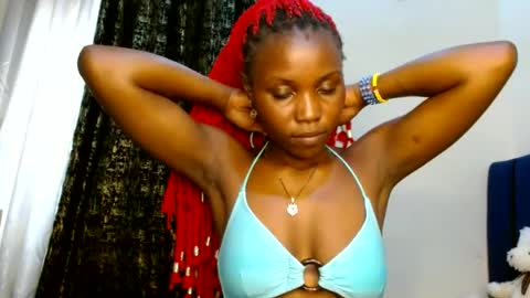 Snapshot of sweety_spixxy chatting on 07.17.26 Dolly online show from 07.17.26