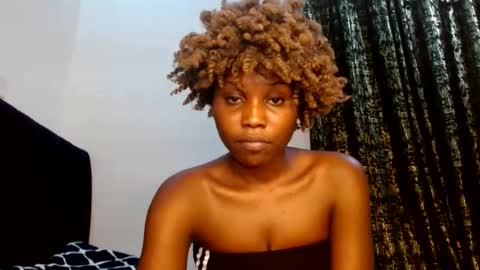 Snapshot of sweety_spixxy chatting on 07.28.26 Dolly online show from 07.28.26