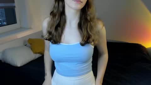 Bella . online show from 09.16.25