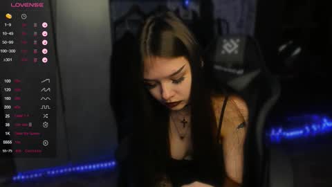 sweetydeviliya online show from 10.13.25