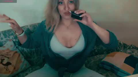 Snapshot of sweetyliza chatting on 04.24.26 Liza online show from 04.24.26