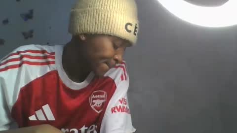 Snapshot of sweetypussy01 chatting on 10.19.25 sweetypussy01 online show from 10.19.25