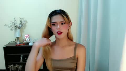 Snapshot of sweetytrannygirlxx chatting on 01.16.25 Megan online show from 01.16.25