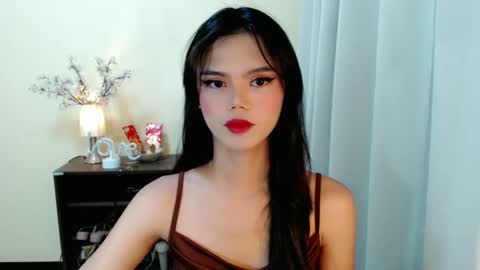 Snapshot of sweetytrannygirlxx chatting on 02.07.25 Megan online show from 02.07.25