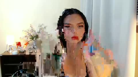 Snapshot of sweetytrannygirlxx chatting on 02.15.25 Megan online show from 02.15.25