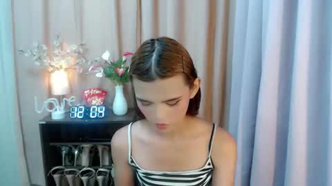 Snapshot of sweetytrannygirlxx chatting on 09.17.25 Megan online show from 09.17.25