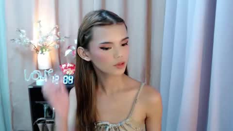 Snapshot of sweetytrannygirlxx chatting on 09.23.25 Megan online show from 09.23.25