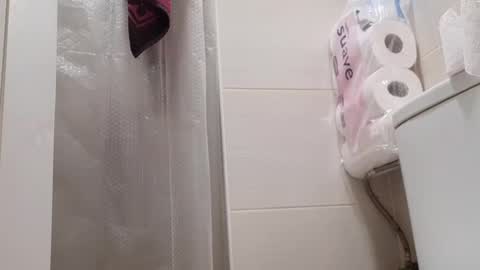 Snapshot of sweetywhity2 chatting on 01.01.25 Silvia online show from 01.01.25