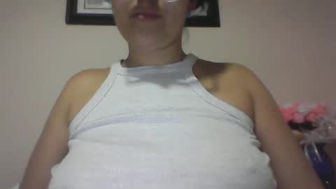sweetyypeach online show from 02.14.25