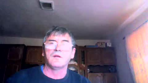 Snapshot of swergiu333 chatting on 03.09.26 Raymond online show from 03.09.26