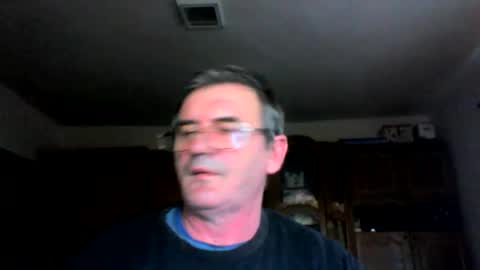 Snapshot of swergiu333 chatting on 03.10.26 Raymond online show from 03.10.26