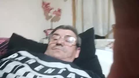 Snapshot of swergiu333 chatting on 03.26.26 Raymond online show from 03.26.26