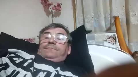 Snapshot of swergiu333 chatting on 03.27.26 Raymond online show from 03.27.26