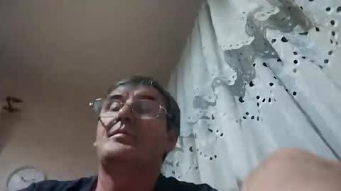 Snapshot of swergiu333 chatting on 04.04.26 Raymond online show from 04.04.26