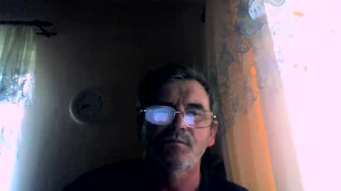 Snapshot of swergiu333 chatting on 04.09.26 Raymond online show from 04.09.26