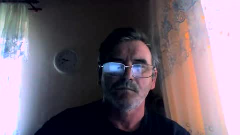 Snapshot of swergiu333 chatting on 04.09.26 Raymond online show from 04.09.26