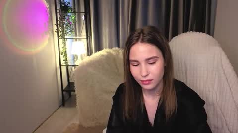 Milana online show from 10.12.25