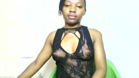 Snapshot of swit_candy chatting on 06.13.26 Candy online show from 06.13.26