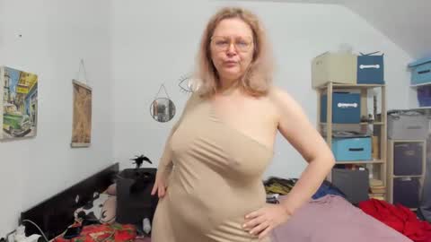 switchlorenx online show from 12.06.24