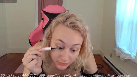 Snapshot of switchykitty chatting on 09.10.25 ashley blayde online show from 09.10.25