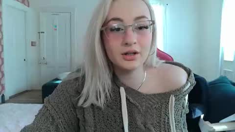 Snapshot of switchykitty chatting on 02.05.26 ashley blayde online show from 02.05.26