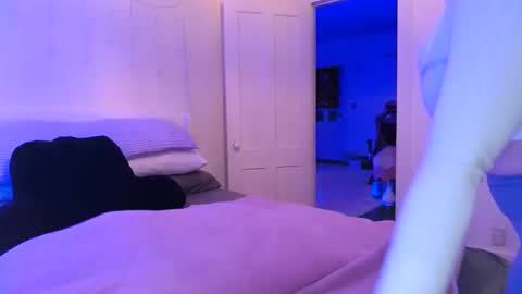 Snapshot of switchykitty chatting on 02.19.26 ashley blayde online show from 02.19.26